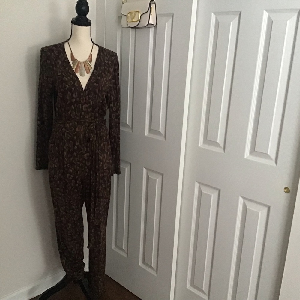 Genie style animal print jumpsuit m
